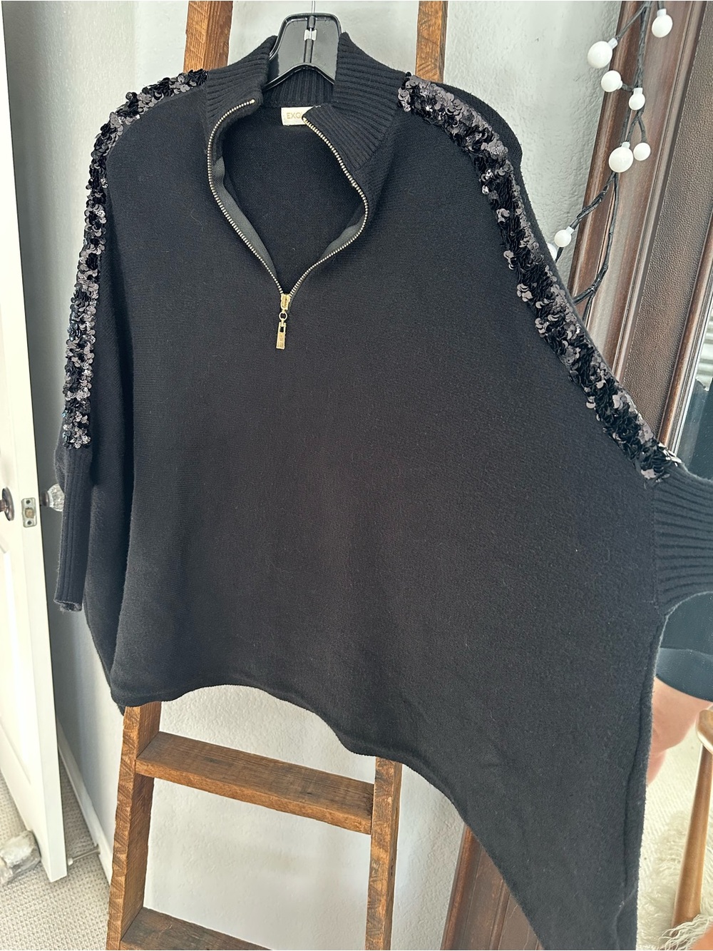 Exquisse’s Paris Black Sequin-Trim Half-Zip Sweater, OSFA - Picture 4 of 17